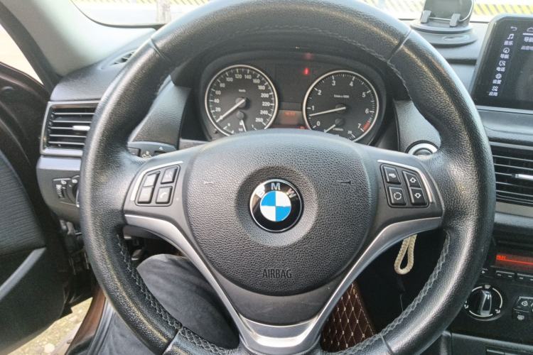 Used BMW X1 2014 sDrive18i Fashion Model Steering Wheel