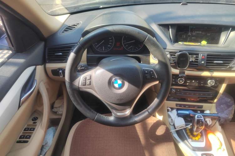 Used BMW X1 2014 sDrive18i Leading Model Steering Wheel