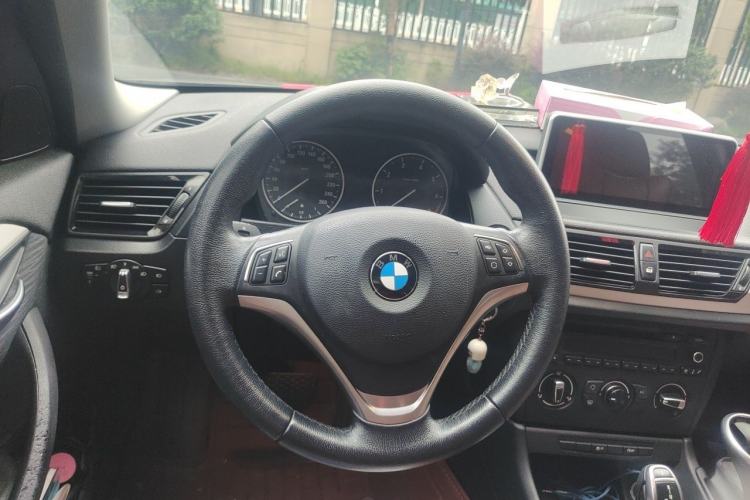 Used BMW X1 2014 sDrive18i Fashion Model Steering Wheel