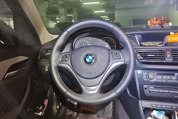 Used BMW X1 2014 sDrive18i Leading Model Steering Wheel