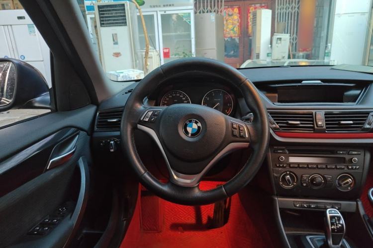 Used BMW X1 2014 sDrive18i Fashion Model Steering Wheel