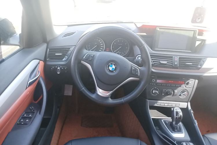 Used BMW X1 2014 sDrive18i Fashion Model Steering Wheel