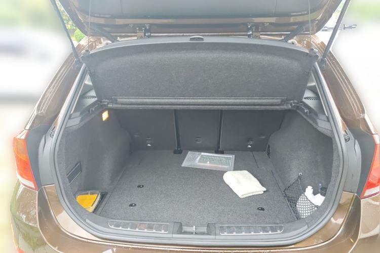 Used BMW X1 2014 sDrive18i Leading Model Trunk