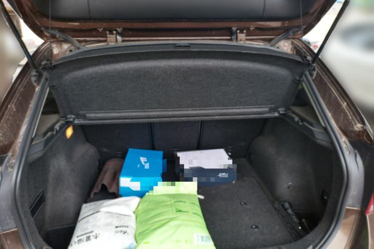 Used BMW X1 2014 sDrive18i Fashion Model Trunk