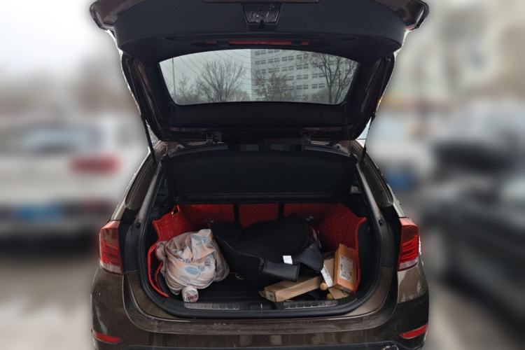 Used BMW X1 2014 sDrive18i Leading Model Trunk