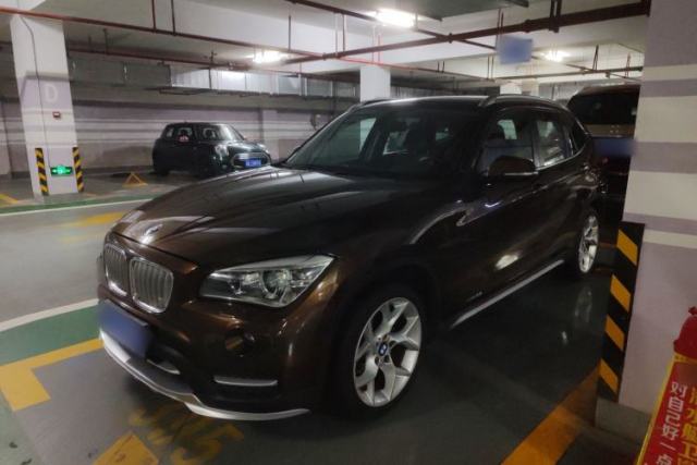 Ojetý BMW X1 2014 xDrive28i X Design Package