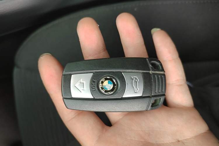Used BMW X1 2014 sDrive18i Fashion Model Vehicle Key