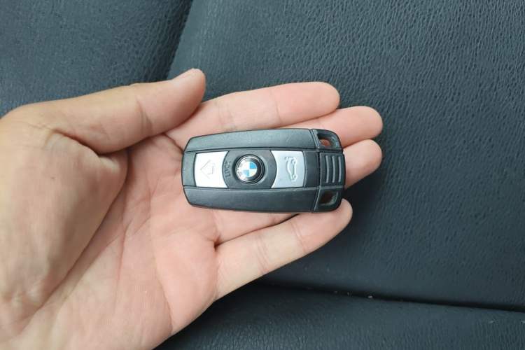 Used BMW X1 2014 sDrive18i Leading Model Vehicle Key