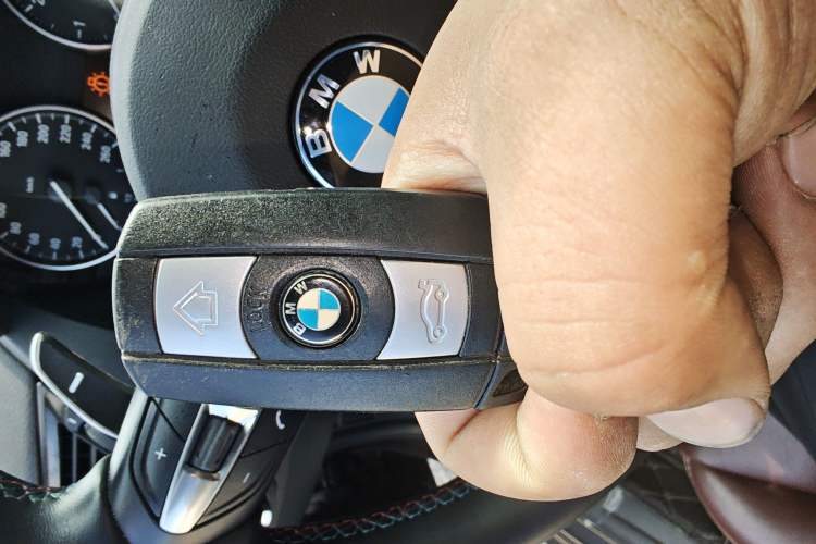 Used BMW X1 2014 sDrive18i Fashion Model Vehicle Key