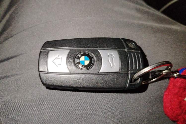 Used BMW X1 2014 sDrive18i Fashion Model Vehicle Key