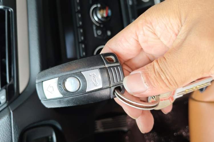 Used BMW X1 2014 sDrive18i Fashion Model Vehicle Key