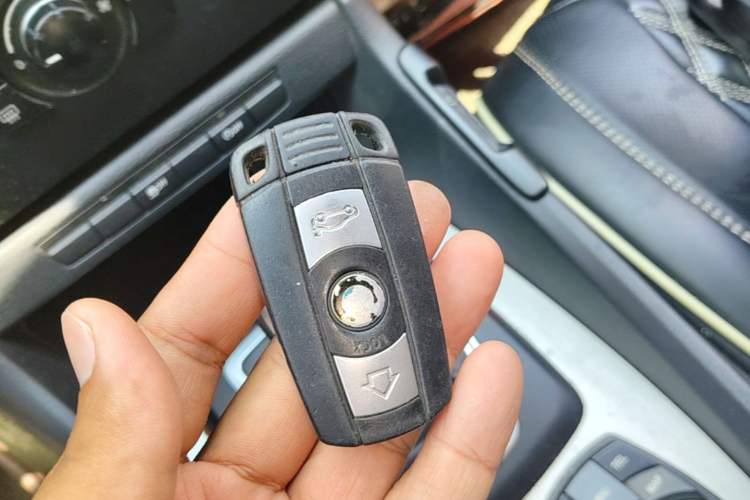 Used BMW X1 2014 sDrive18i Fashion Model Vehicle Key