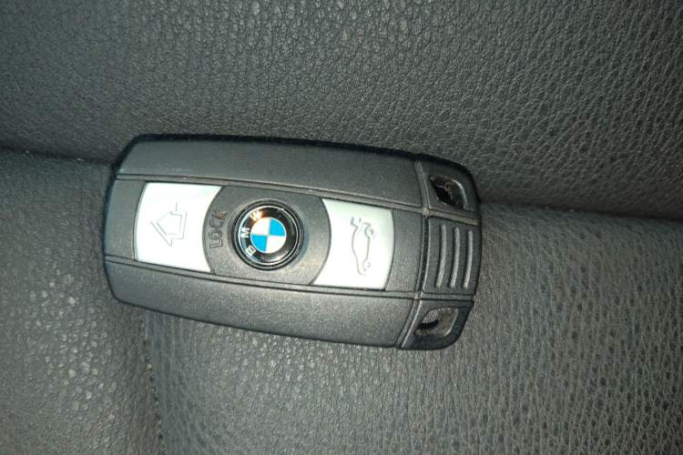 Used BMW X1 2014 sDrive18i Leading Model Vehicle Key