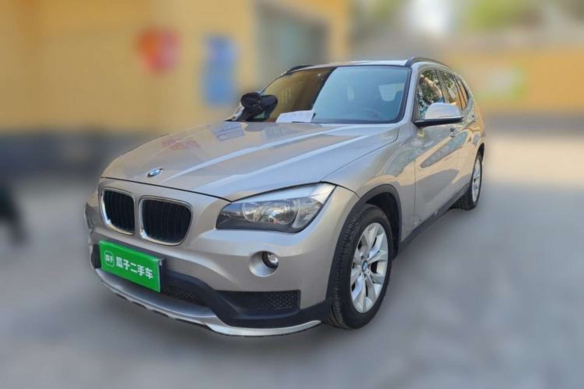 Used BMW X1 2014 sDrive18i Fashion Model Front Left 45 Deg