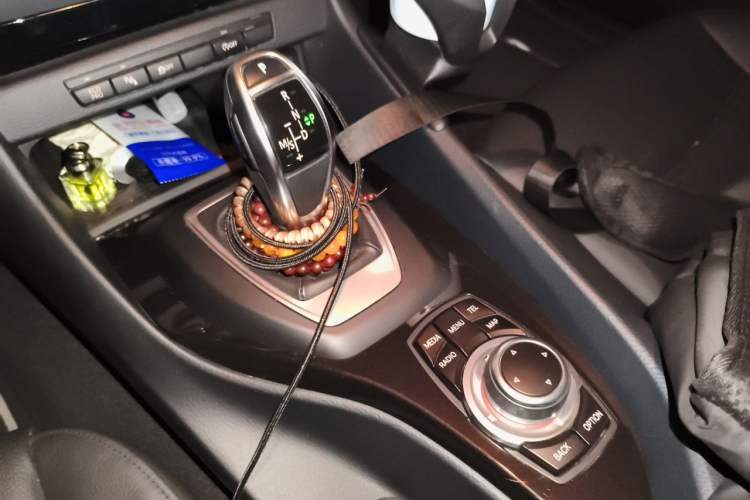 Used BMW X1 2014 sDrive18i X Design Package Gear Lever