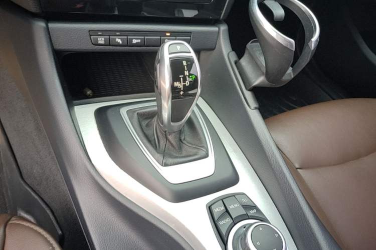 Used BMW X1 2014 sDrive18i Leading Model Gear Lever