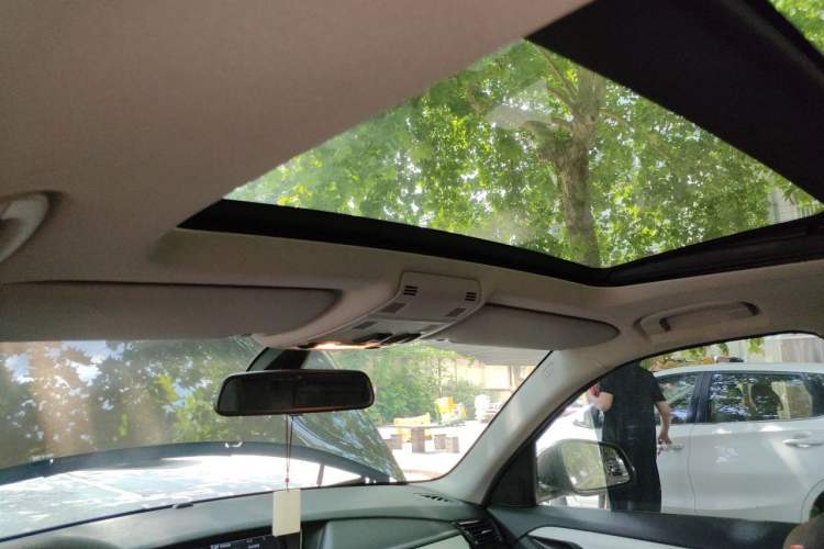 Used BMW X1 2014 sDrive18i Leading Model Headliner