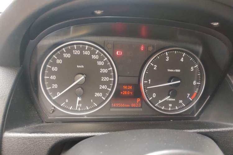 Used BMW X1 2014 sDrive18i Fashion Model Instrument Cluster