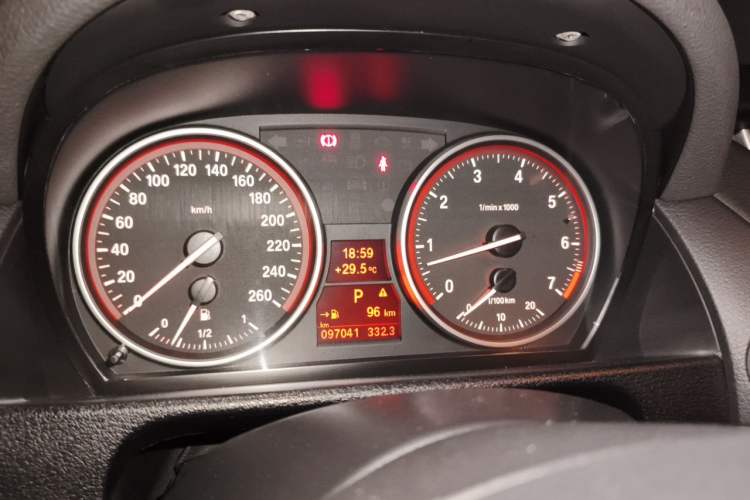 Used BMW X1 2014 sDrive18i X Design Package Instrument Cluster