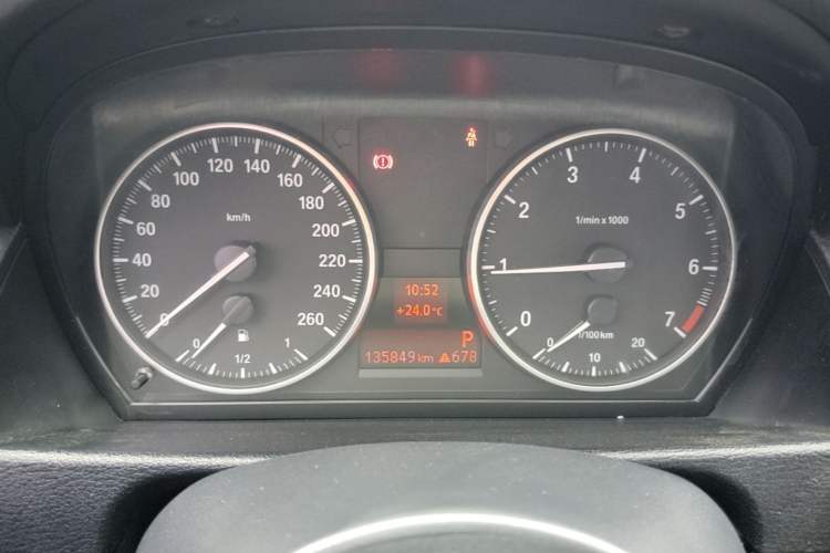 Used BMW X1 2014 sDrive18i Leading Model Instrument Cluster