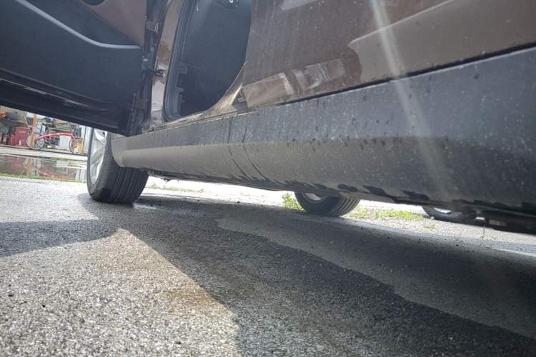 Used BMW X1 2014 sDrive18i Leading Model Left Side Sill