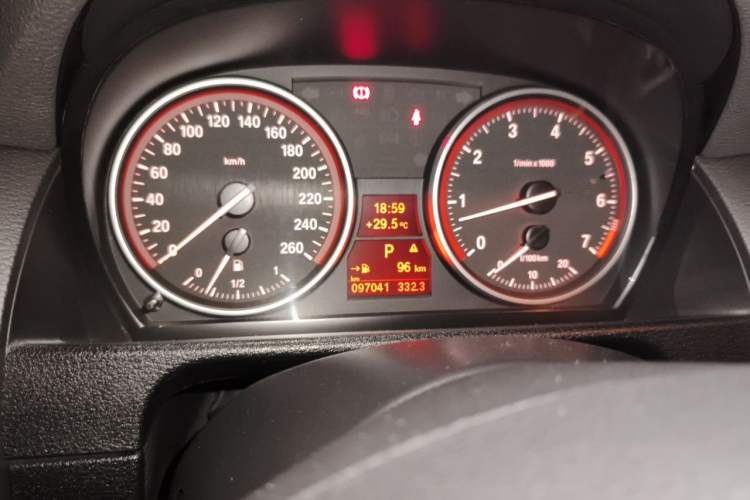 Used BMW X1 2014 sDrive18i X Design Package Odometer Close Up