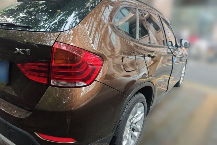 Used BMW X1 2014 sDrive18i Leading Model Rear Right 45 Deg