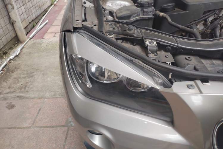 Used BMW X1 2014 sDrive18i Fashion Model Right Front Headlight