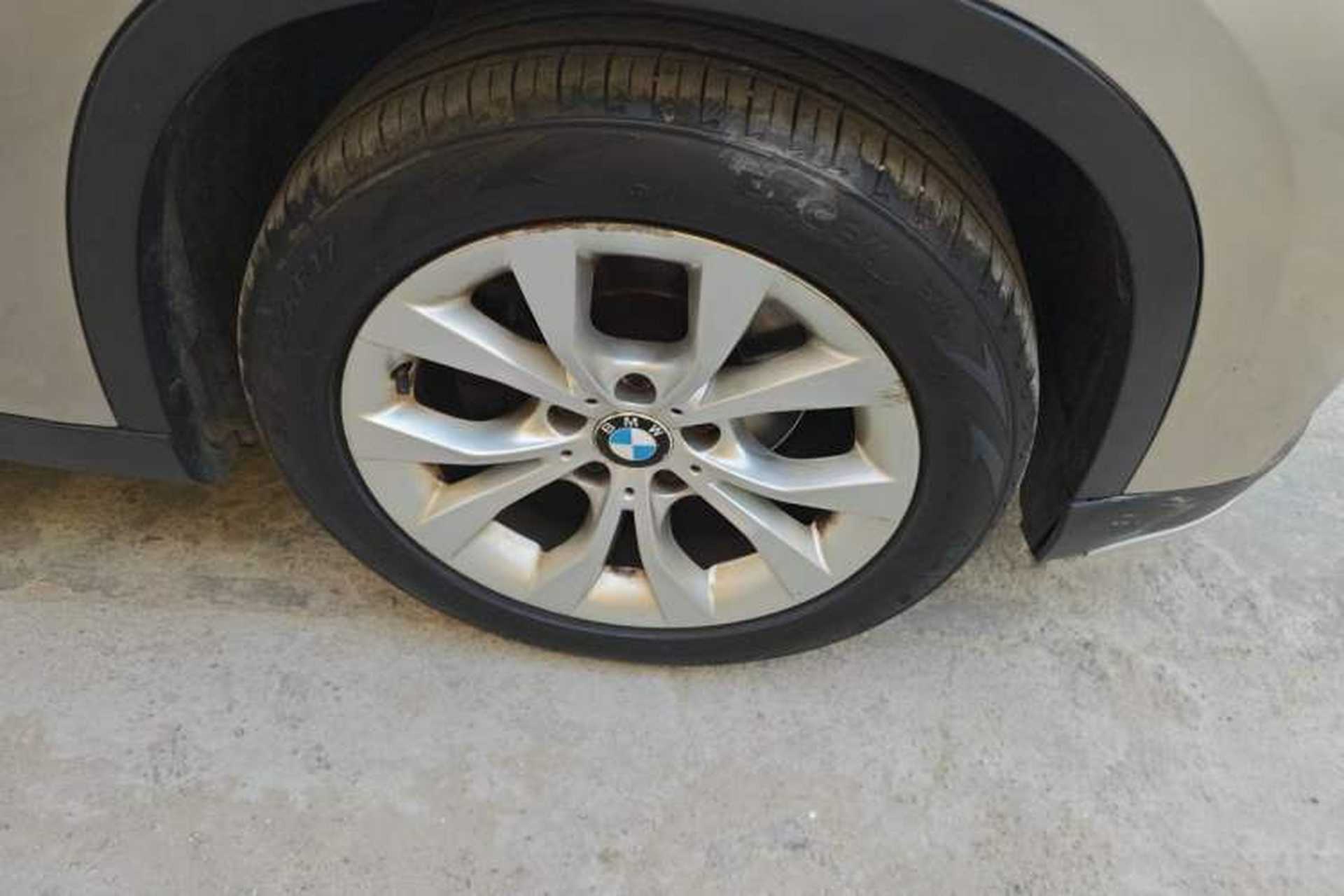 Used BMW X1 2014 sDrive18i Fashion Model Right Front Wheel Hub