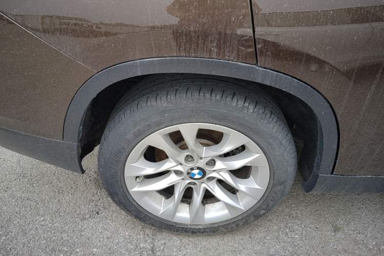 Used BMW X1 2014 sDrive18i Leading Model Right Rear Wheel Hub