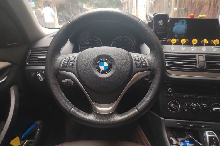 Used BMW X1 2014 sDrive18i Fashion Model Steering Wheel