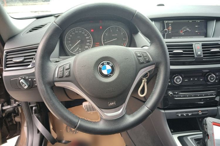 Used BMW X1 2014 sDrive18i Leading Model Steering Wheel