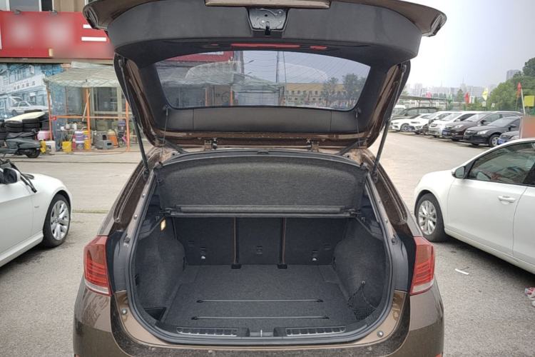 Used BMW X1 2014 sDrive18i Leading Model Trunk