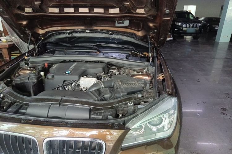 Used BMW X1 2014 sDrive18i Leading Model Engine Bay Left
