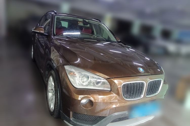 Used BMW X1 2014 sDrive18i Leading Model Front Right 45 Deg