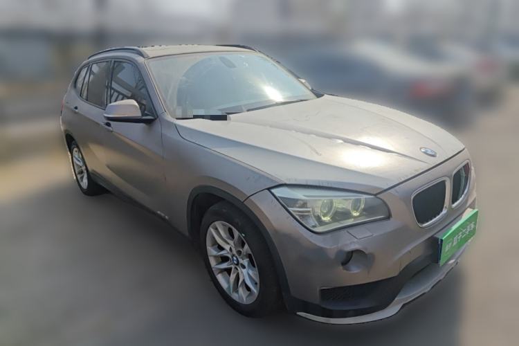 Used BMW X1 2014 sDrive18i Leading Model Front Right 45 Deg