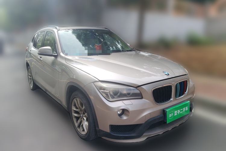 Used BMW X1 2014 sDrive18i Leading Model Front Right 45 Deg