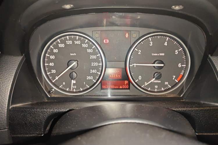 Used BMW X1 2014 sDrive18i Leading Model Instrument Cluster