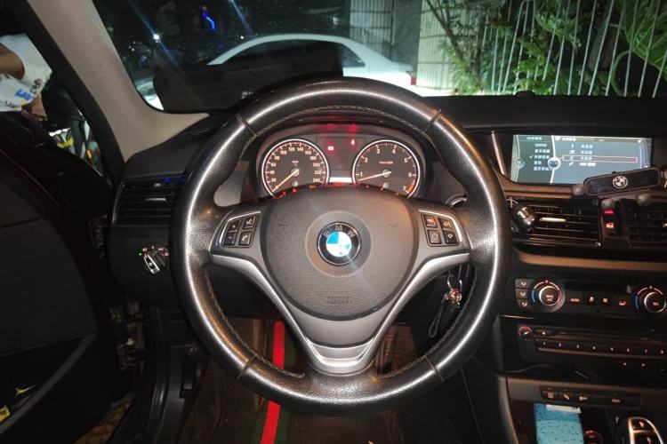 Used BMW X1 2014 sDrive18i Leading Model Steering Wheel