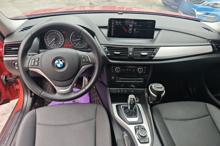 Used BMW X1 2014 sDrive18i Leading Model Center Console