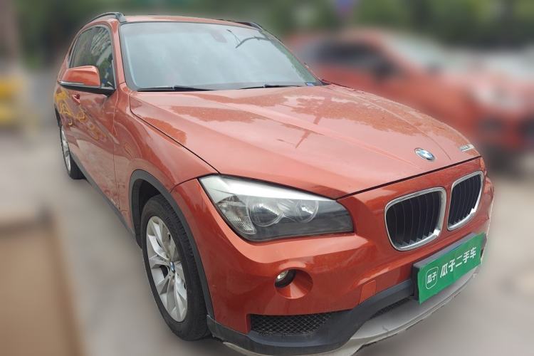 Used BMW X1 2014 sDrive18i Fashion Model Front Right 45 Deg
