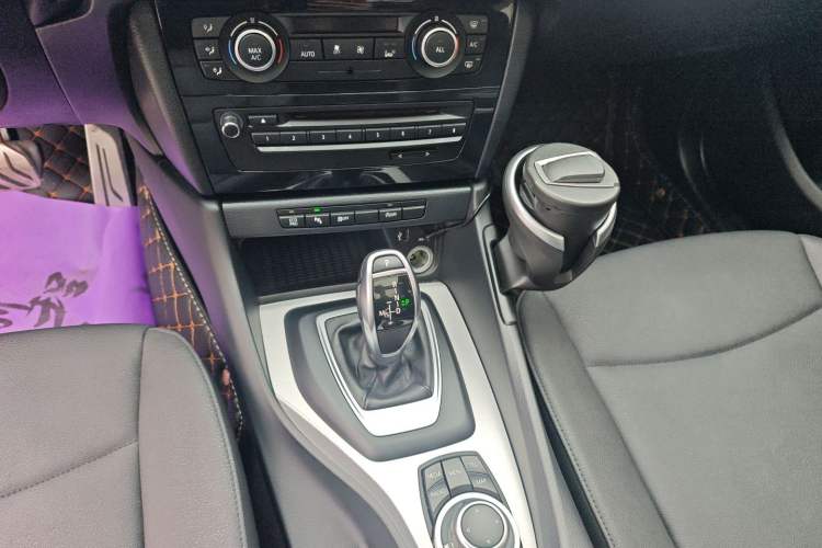 Used BMW X1 2014 sDrive18i Leading Model Gear Lever