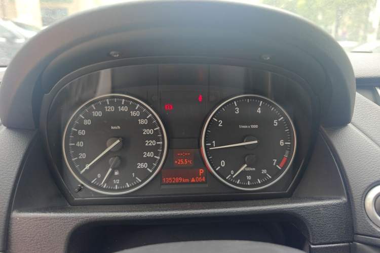 Used BMW X1 2014 sDrive18i Fashion Model Instrument Cluster