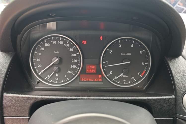 Used BMW X1 2014 sDrive18i Leading Model Instrument Cluster