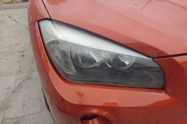 Used BMW X1 2014 sDrive18i Fashion Model Right Front Headlight