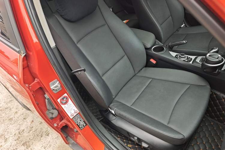 Used BMW X1 2014 sDrive18i Leading Model Right Front Seat