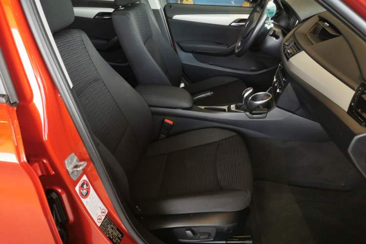 Used BMW X1 2014 sDrive18i Fashion Model Right Front Seat