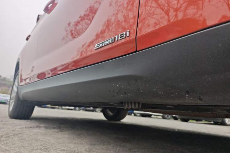 Used BMW X1 2014 sDrive18i Leading Model Right Side Sill