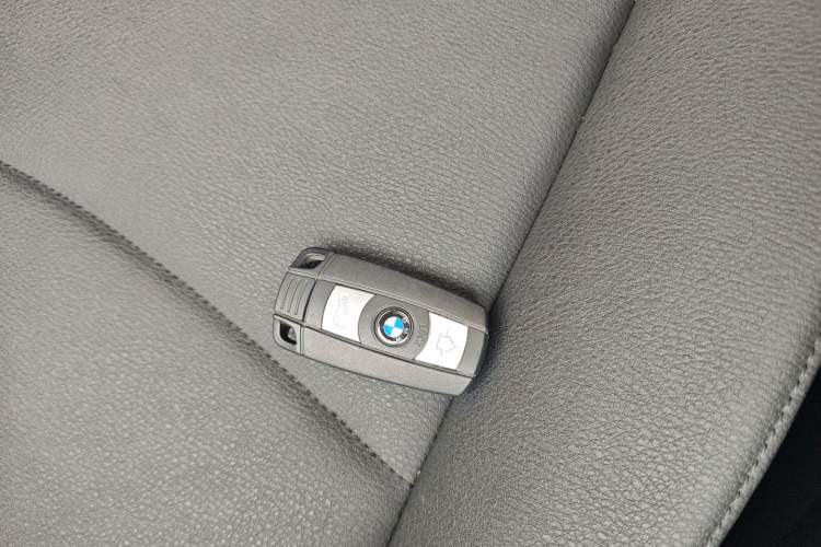 Used BMW X1 2014 sDrive18i Leading Model Vehicle Key