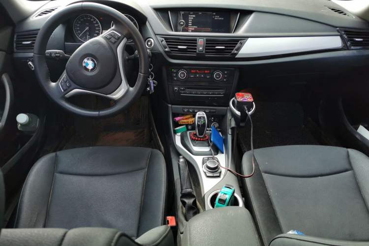Used BMW X1 2014 sDrive18i Leading Model Center Console